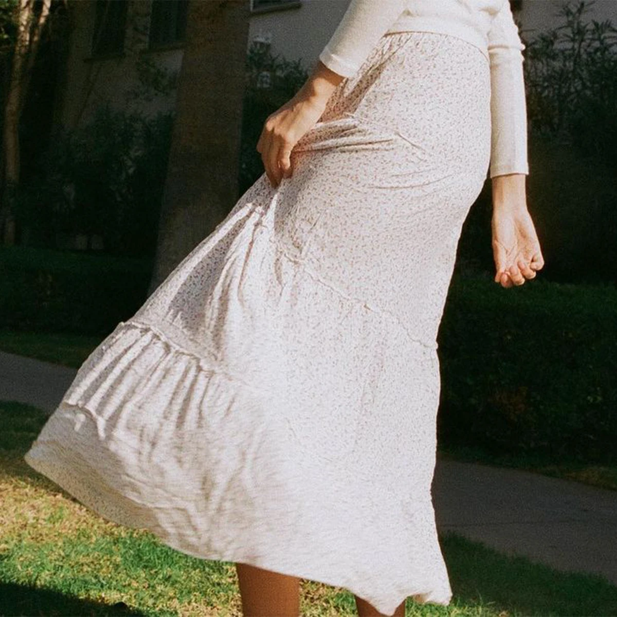 

Simple Ruffle White Long Skirt Women Summer Casual Elastic High Waist Beach Boho Skirts Femme Vintage Loose Holiday Faldas 2021