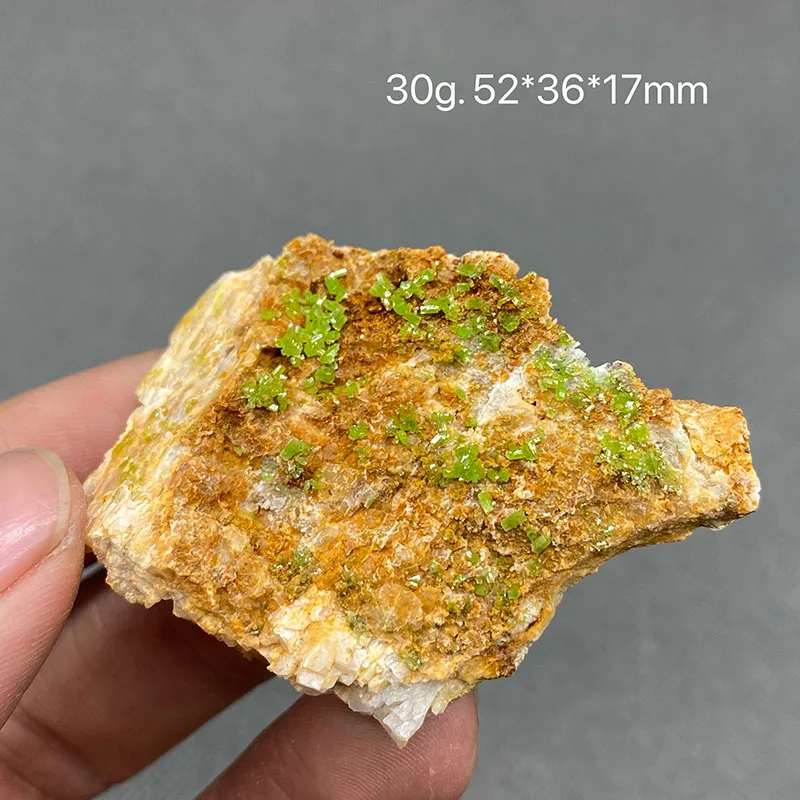 

Натуральный пироморфит, минеральный вид с камнями и кристаллами, красивые кварцевые камни, китайский Размер