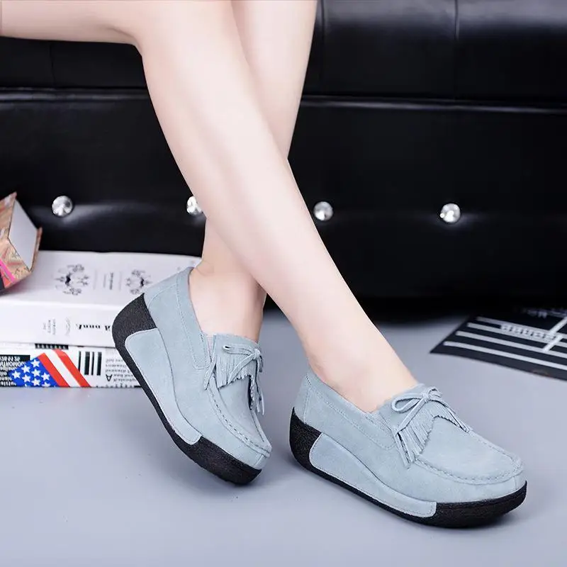 

YAERNIWomen's flat platform moccasins comfortable genuine leather loafers women's shoes autumn slip on women's casual shoesE1304