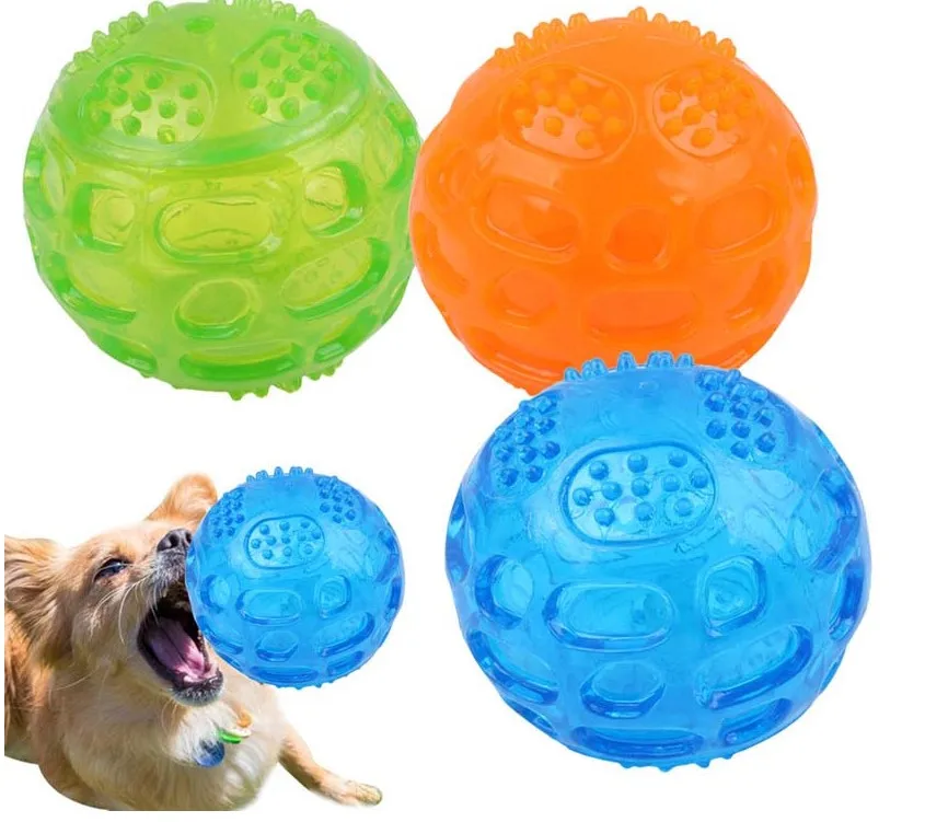 

100pcs Pet Dog Cat Puppy Sounding Toys Polka Squeaky Tooth Cleaning Balls Playing Balls Teeth Chew Toy Pet Chewing Accessories