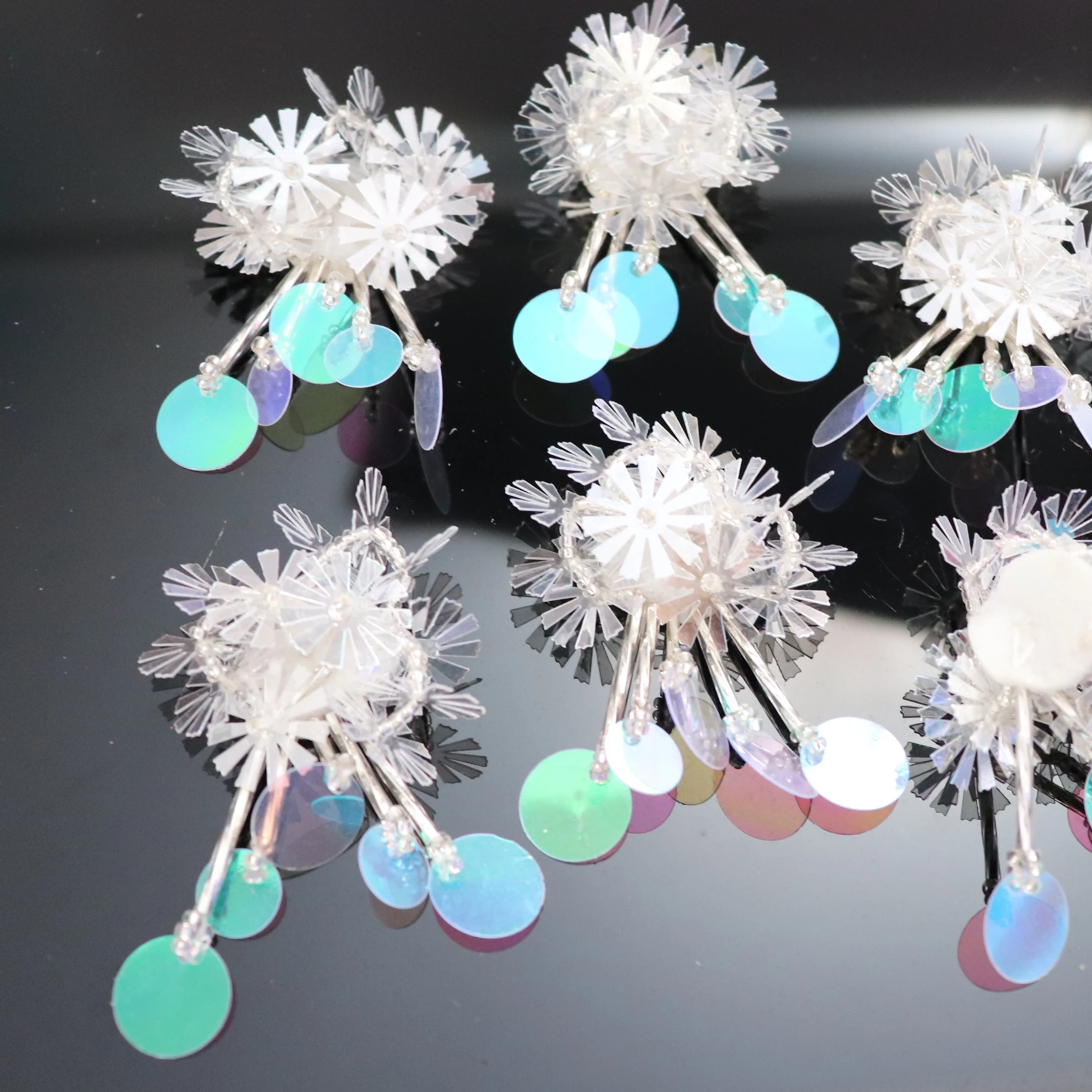 Вышитая бисером снежинка ручной работы блестящая подвеска нашивка для одежды