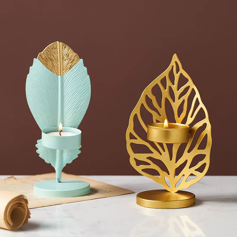 

Nordic home candlelight dinner romantic decoration iron leaf candlestick set piece Western table creative personality decoration