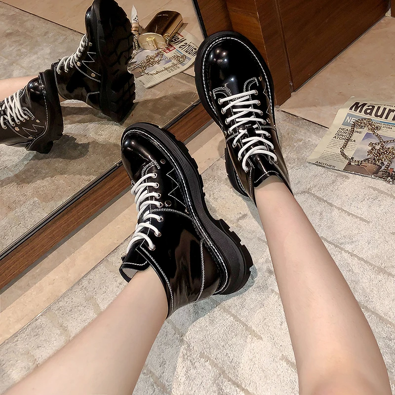 

Osunlina Ankle Boots Black White Genuine Leather Lace-up Woman Boots Round Toe Square Heels Comfortable Platform Shoes A010