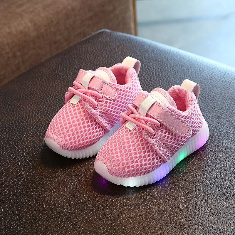 Children Glowing Sneakers for Boys 2021 New Air Mesh Breathable Kids Led Shoes Girl Light Up basket fille enfant |