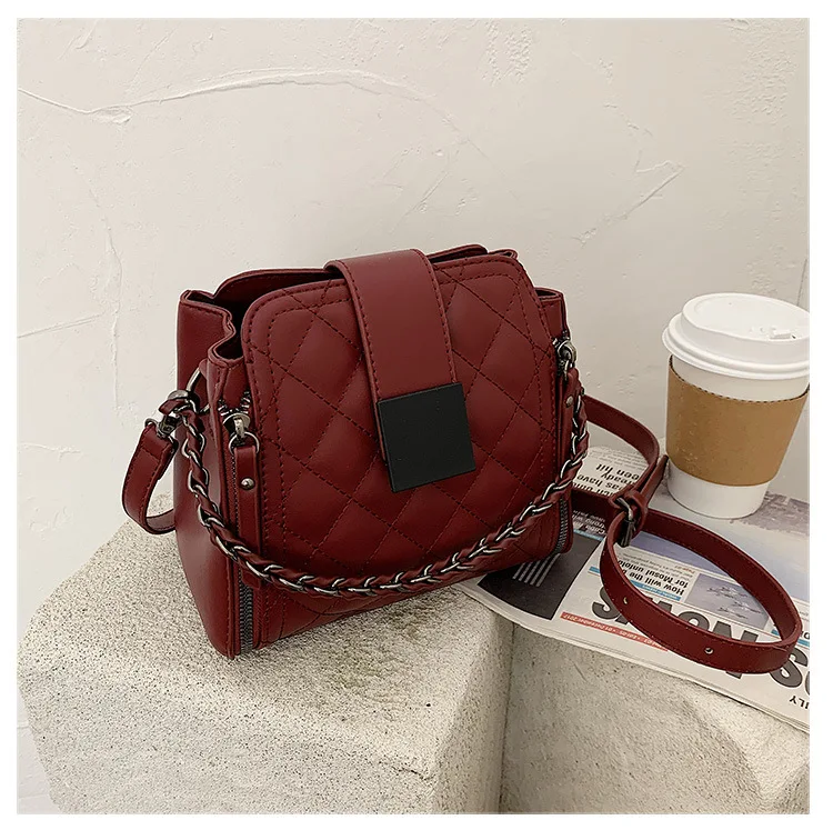 

2021 New Female Bag Korean Version Of The Crossbody Shoulder Bag Bucket Small Bag All-match Portable Diamond Bag
