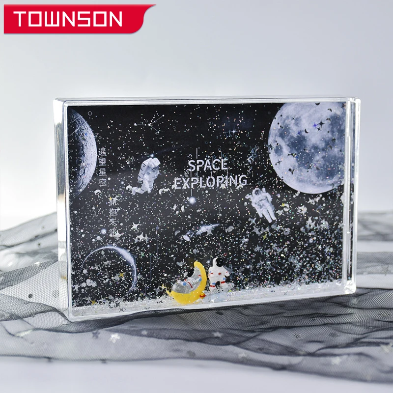 

Christmas snowing photo frame Astronaut Spaceman Quicksand Liquid Photo Frame Creative Home Decoration ornaments Christmas Gift