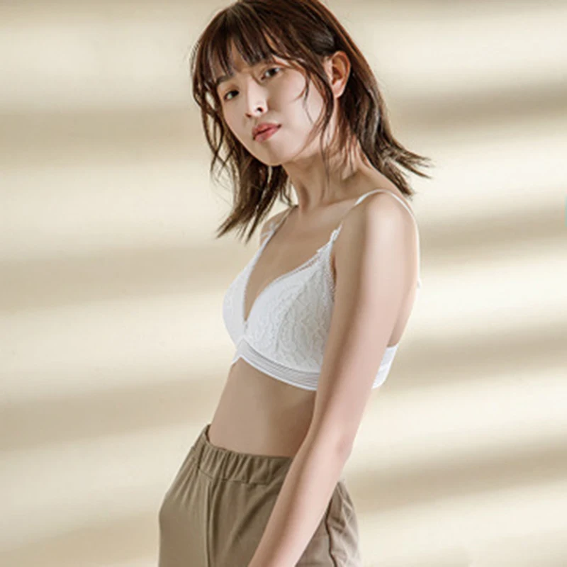 

Elovegirl Red Benmingnian Underwear Sexy Triangle Cup Top Bra Deep V sexy Underwear Thin Base Plus Size Cup Chest Black