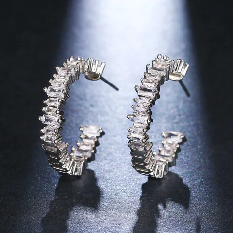 Серьги-кольца Ekopdee из циркония