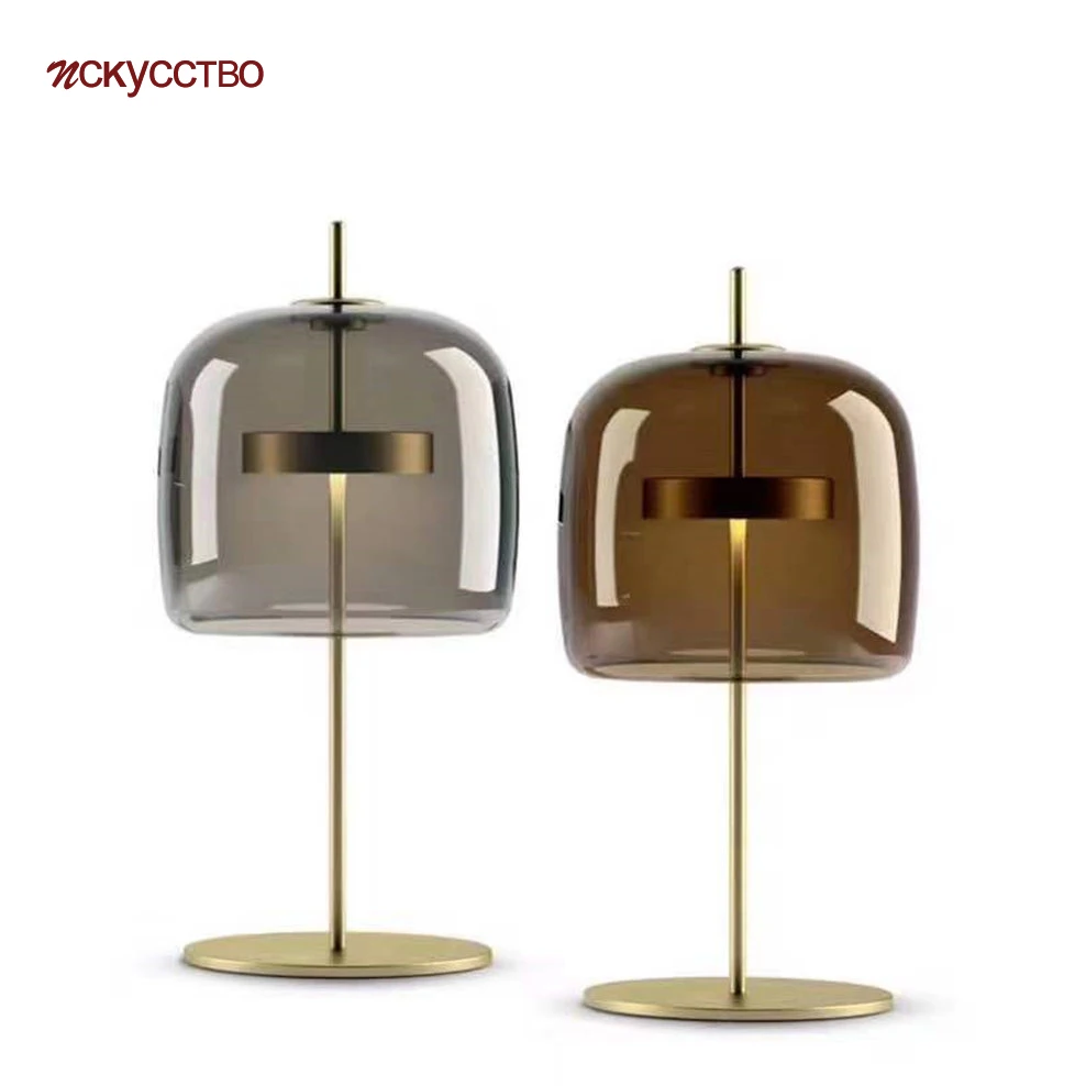 

Постмодерн Датский дизайн темно-коричневая стеклянная настольная лампа для гостиной спальни элегантный домашний деко Настольный светильн...