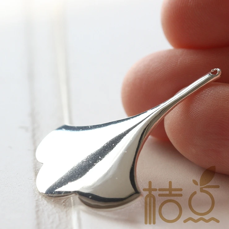 Подвеска из твердой латуни Fan Ginkgo 37 5x30 мм (3019C)|Шармы| |