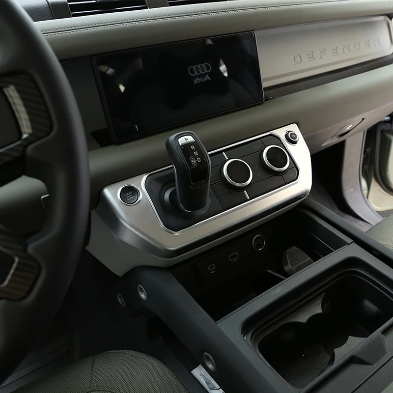 

Land Rover Defender 110 130