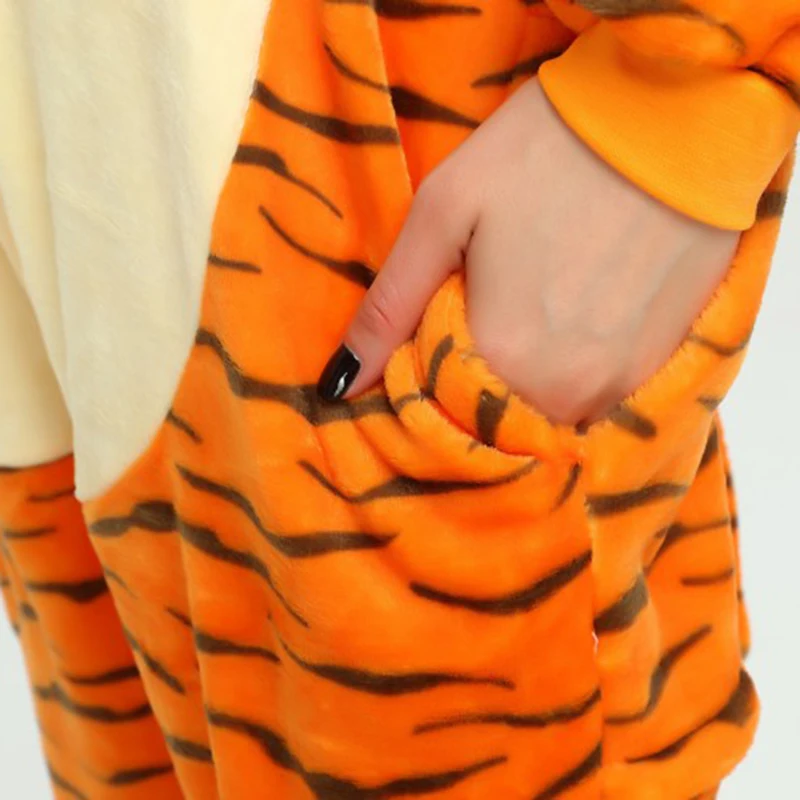 кигуруми Пижамы с единорогом Мультяшные ползунки панда зимний фланелевый