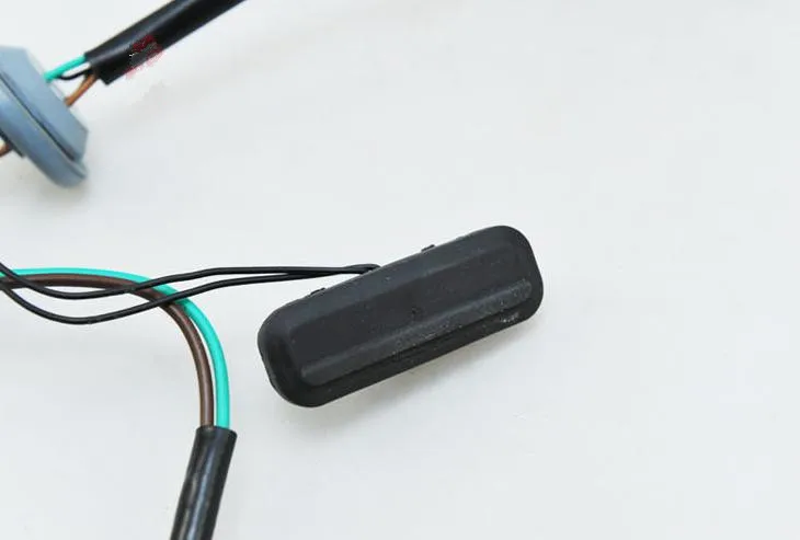 Высокое качество Оригинальное Освещение номерного знака с кнопкой переключения