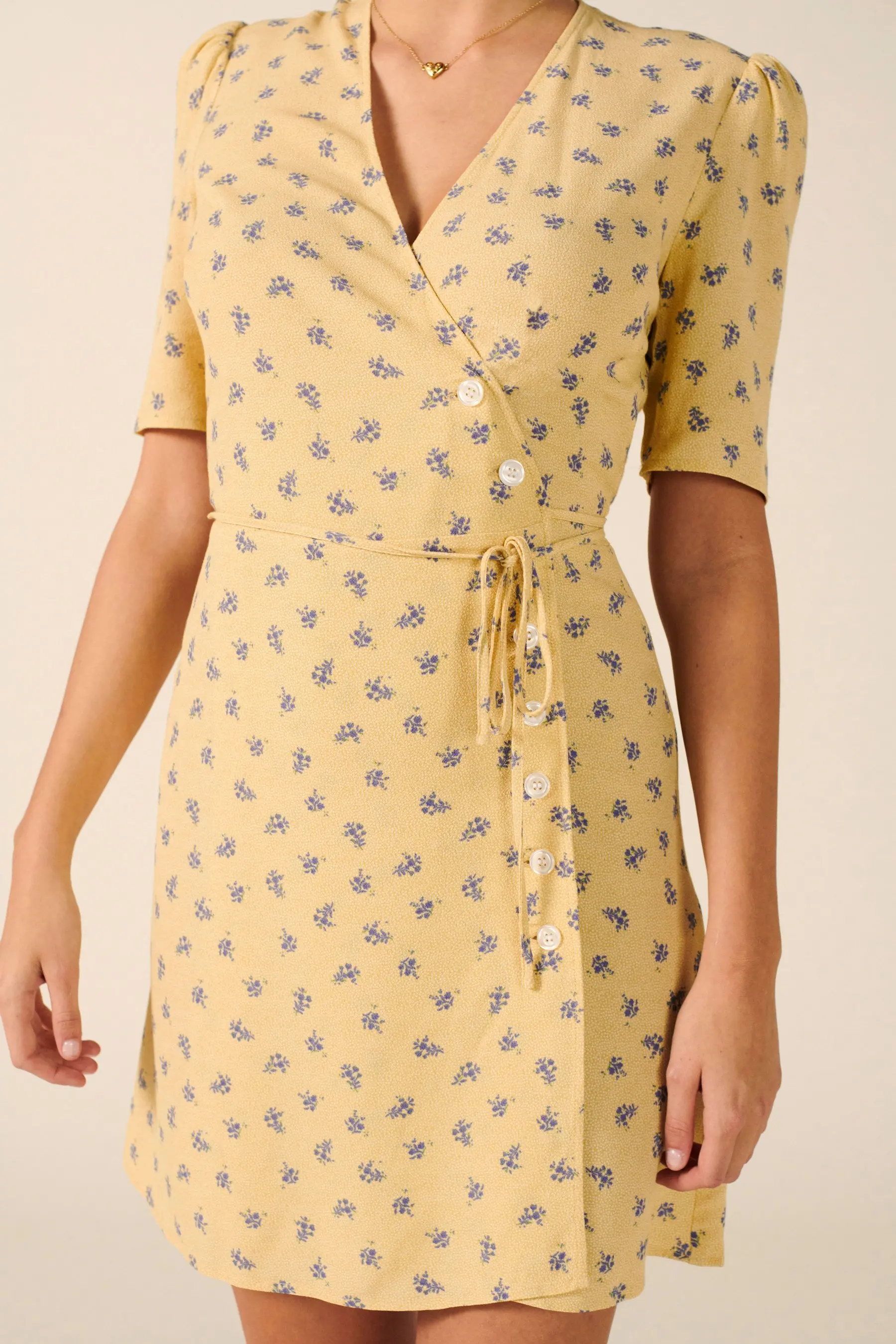 

Весеннее женское платье/лето 2021 платье из новой коллекции Модные Винтажные с v-образной горловиной и цветочным рисунком мини-платье