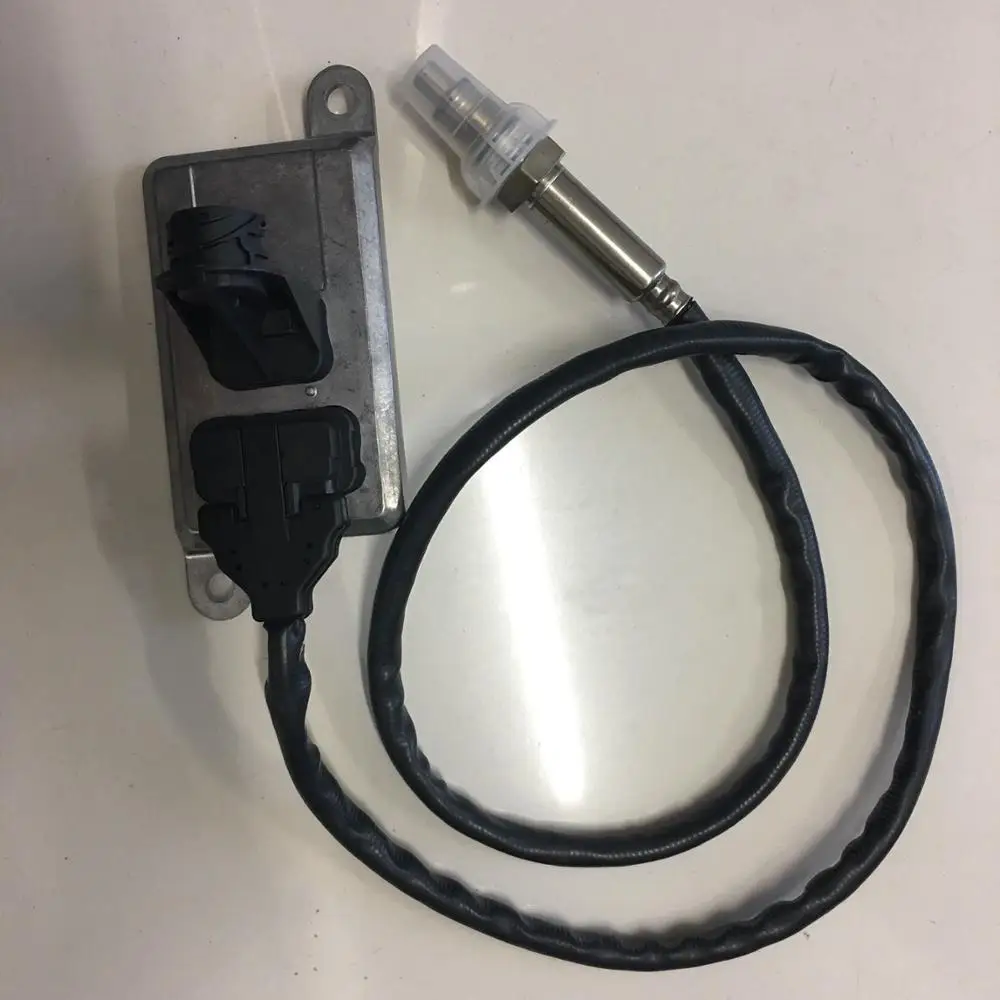 

Nitrogen Oxygen Sensor NOX Sensor 24V 2296799 5WK96612F for Scania Engine Spare Parts