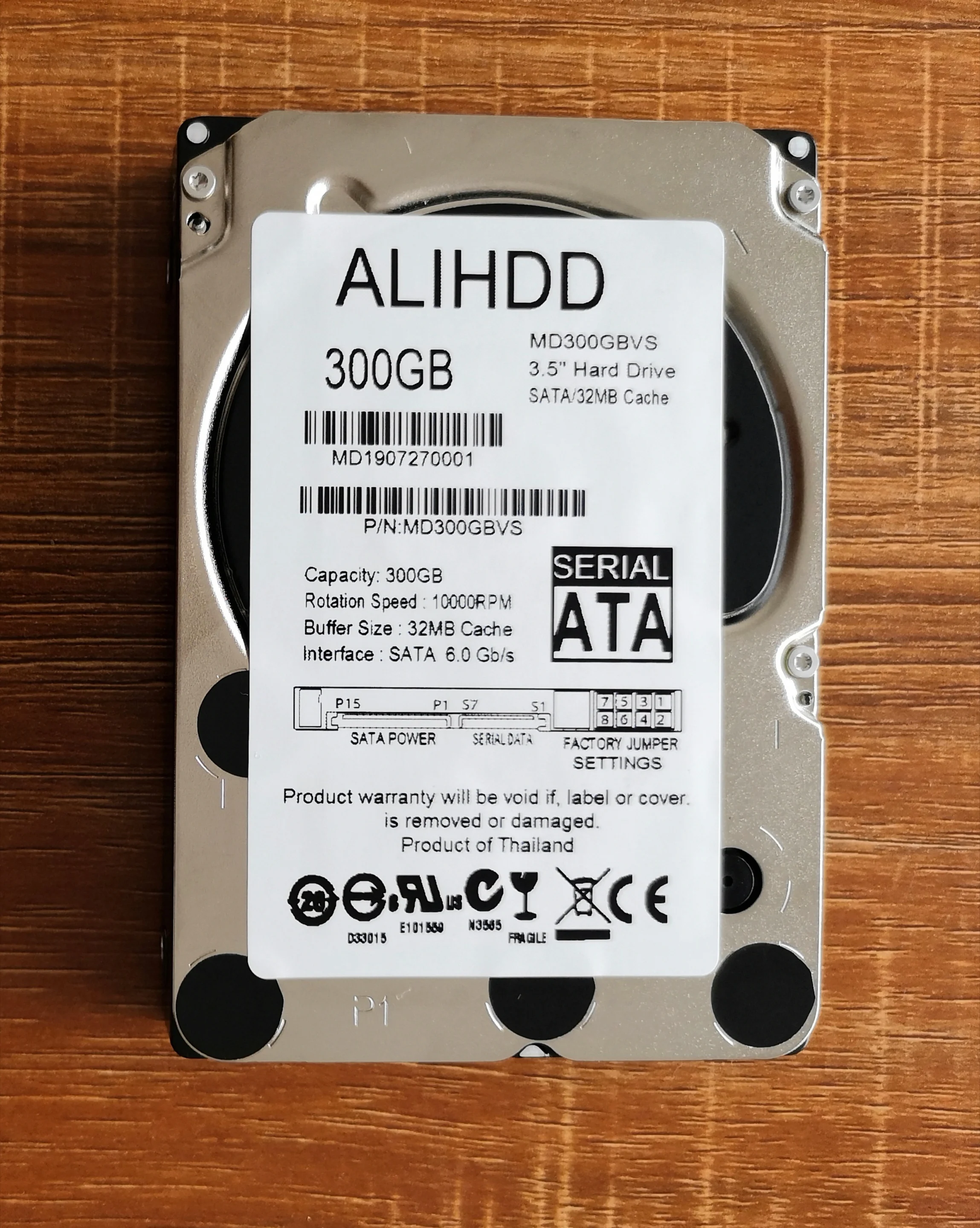 WD3001BKHG белая этикетка МаxDigital // MD300GB SAS 2.5 дюйма сервер жесткий диск гарантия на 1
