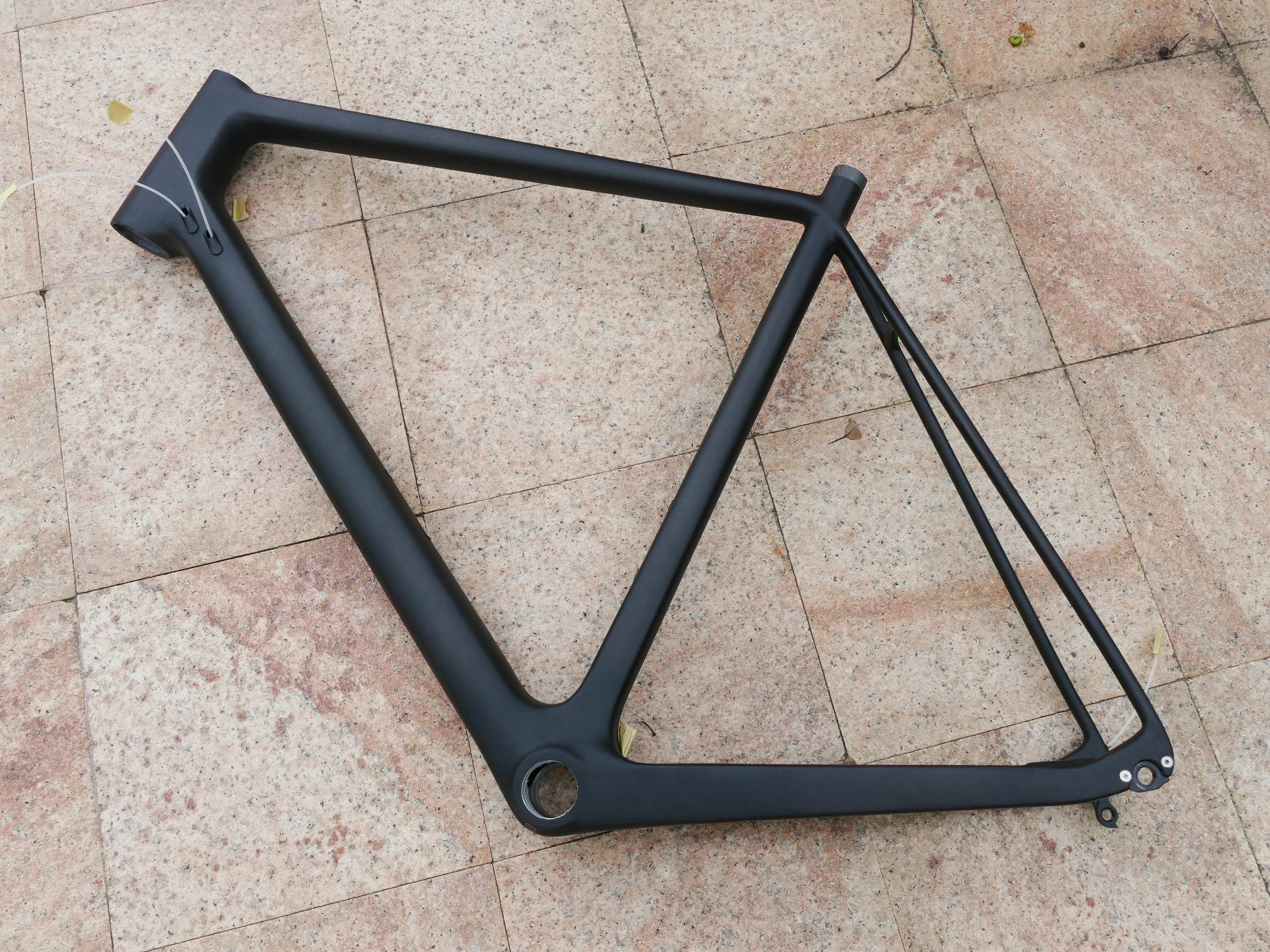 Велосипедный дисковый тормоз Toray Carbon матовый для циклокросса BSA BB30 54 см сквозная