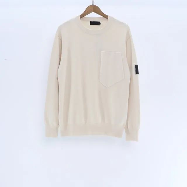 

Hoodies & Sweatshirts
