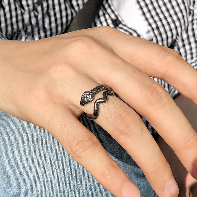 

New 2021 Snake-shaped Ring Animal Personality Gothic Rings for Women Retro Trendy Opening Adjustable Jewelry for Men Wholesale