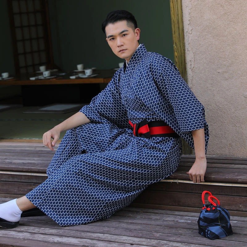 

Japanese Traditional Kimono for Men Japanese Clothes Robe Dress High Quality Male Yukata Vestidos Vintage Samurai Robes