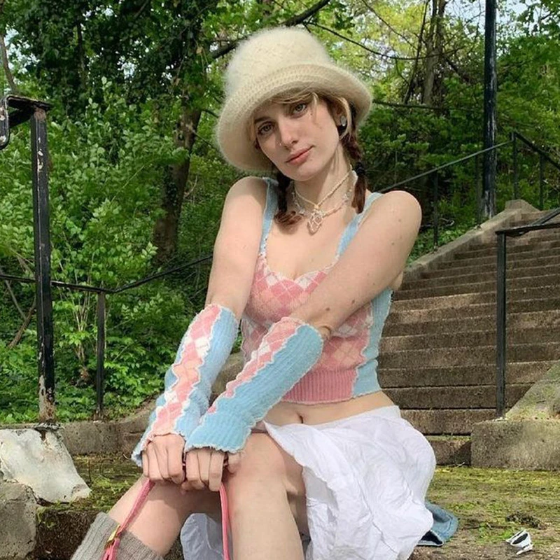 

Hirigin Pink Argyle Plaid Y2K Crop Tops With Arm Gloves Contrast Patchwork Kawaii Aesthetic Knit Women Sweater 2000s Baby Tee