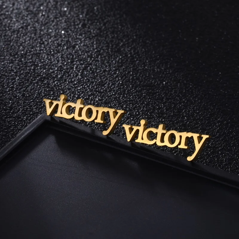 Женские серьги гвоздики из нержавеющей стали с именем на заказ|Индивидуальные