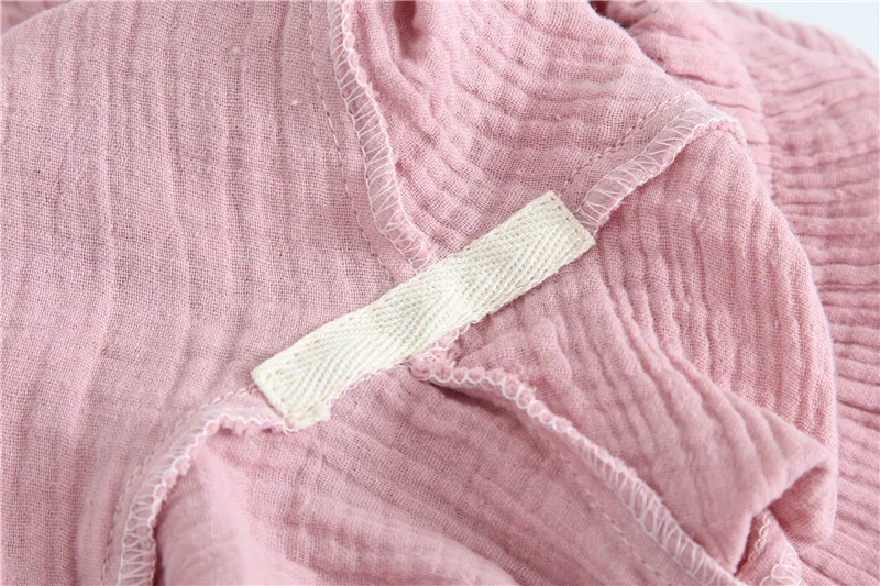 

new cotton crepe men's long-sleeved + trousers pajamas spring and autumn thin couple home service suit ladies pajamas