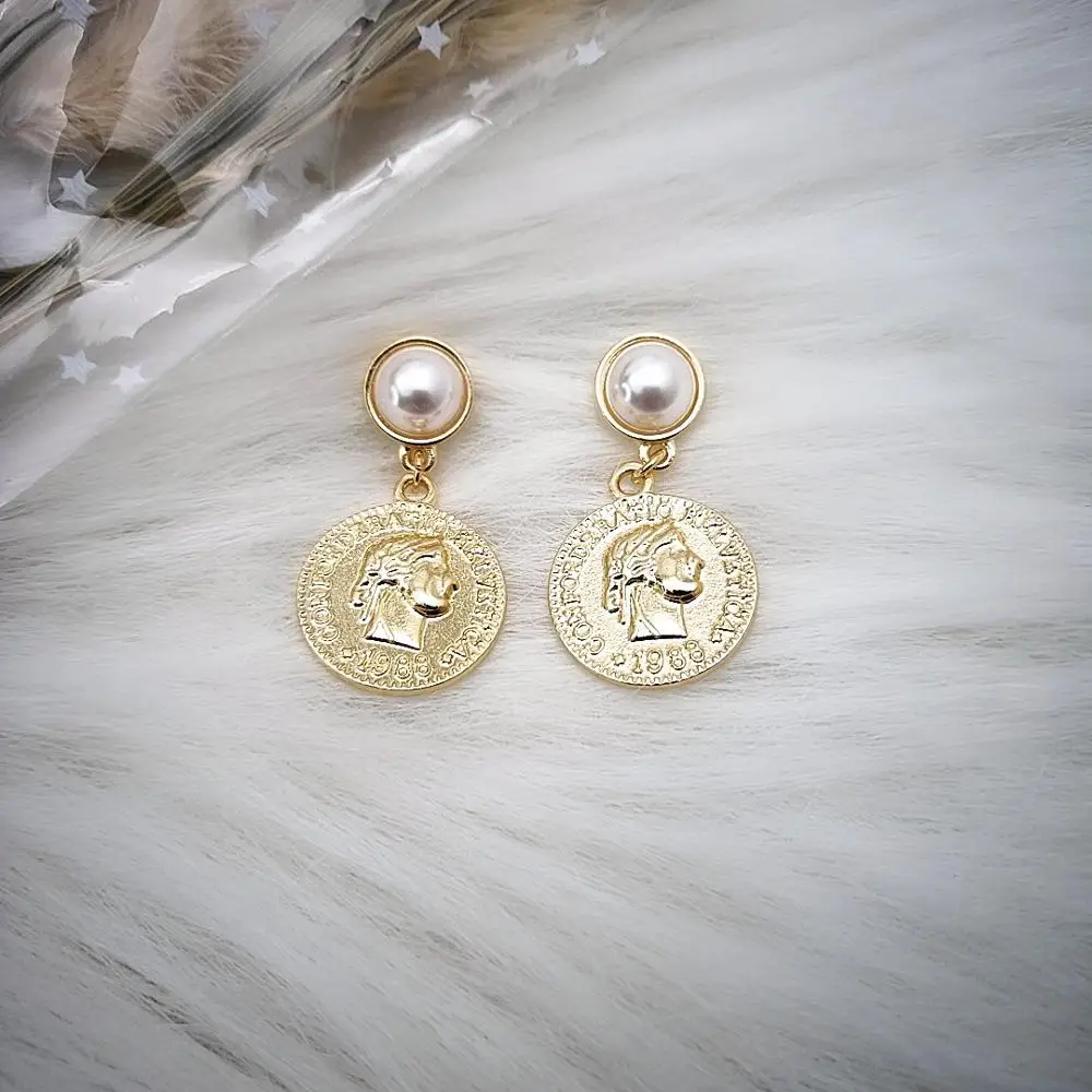 2020 Новые поступления золотые серьги Модные ювелирные изделия Свадебные вечерние