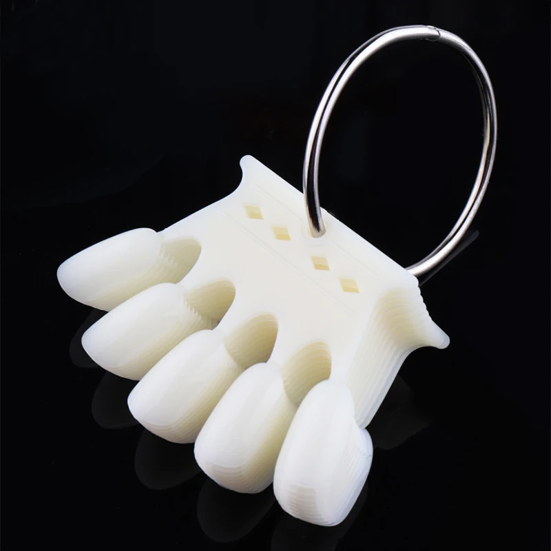 

50PC/lot False Nail Crown Shape Nail Polish Color Card Display Tool Black White Nail Swatches Color Card with Metal Split Ring