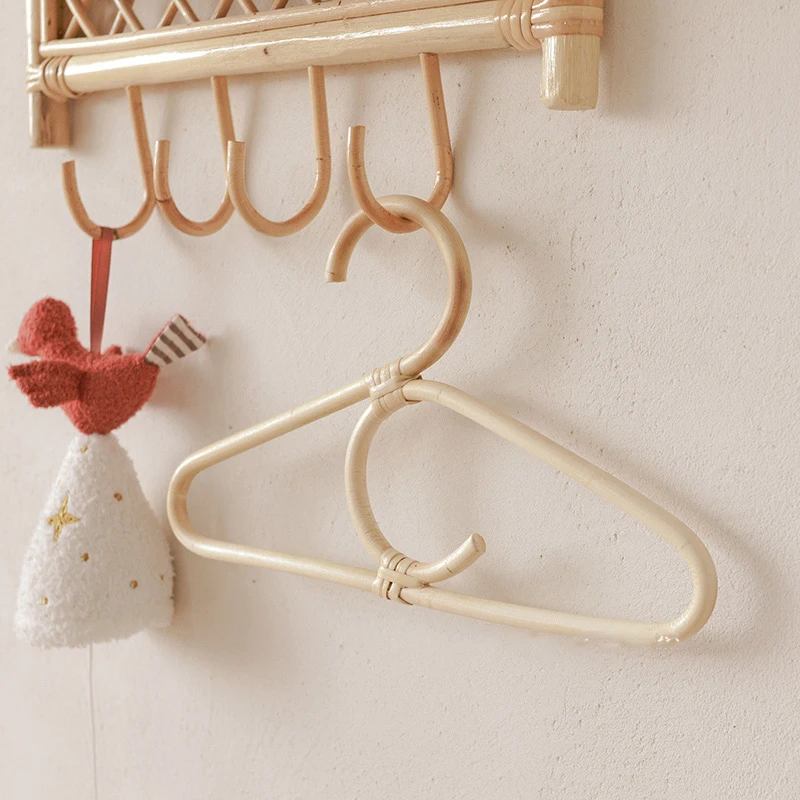 

Rattan Clothes Hangers Pants Clothes Rack Hooks for Baby Nordic Kids Garments Organizer Rack Adults Hanger Home Accessories