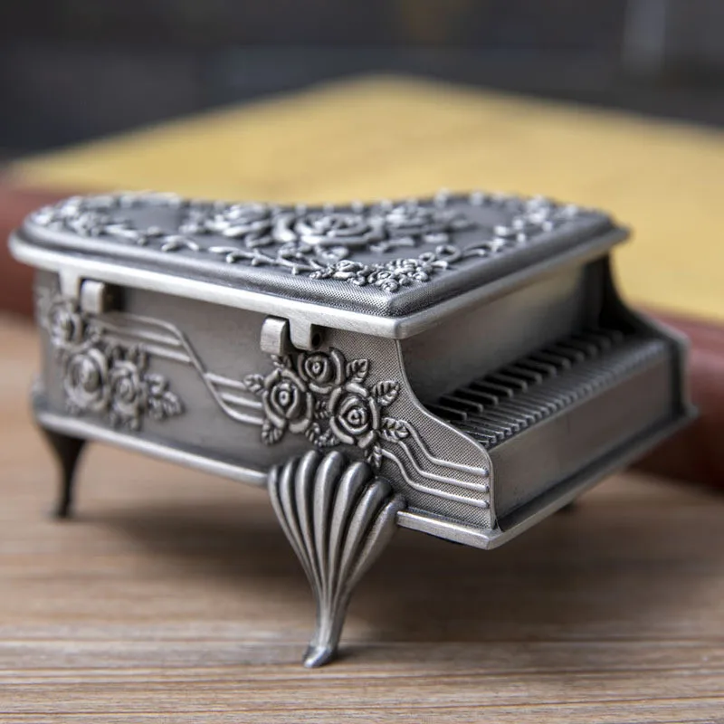 Vintage Jewelry Box Treasure Box Antique Piano Shape Metal Storage Box Princess Jewelry Makeup Organizer with Flower Carved