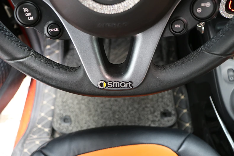 Наклейка на руль для автомобиля, украшение для Mercedes Smart 453 451 450 fortwo forfour, логотип из алюминиевого сплава, украшение