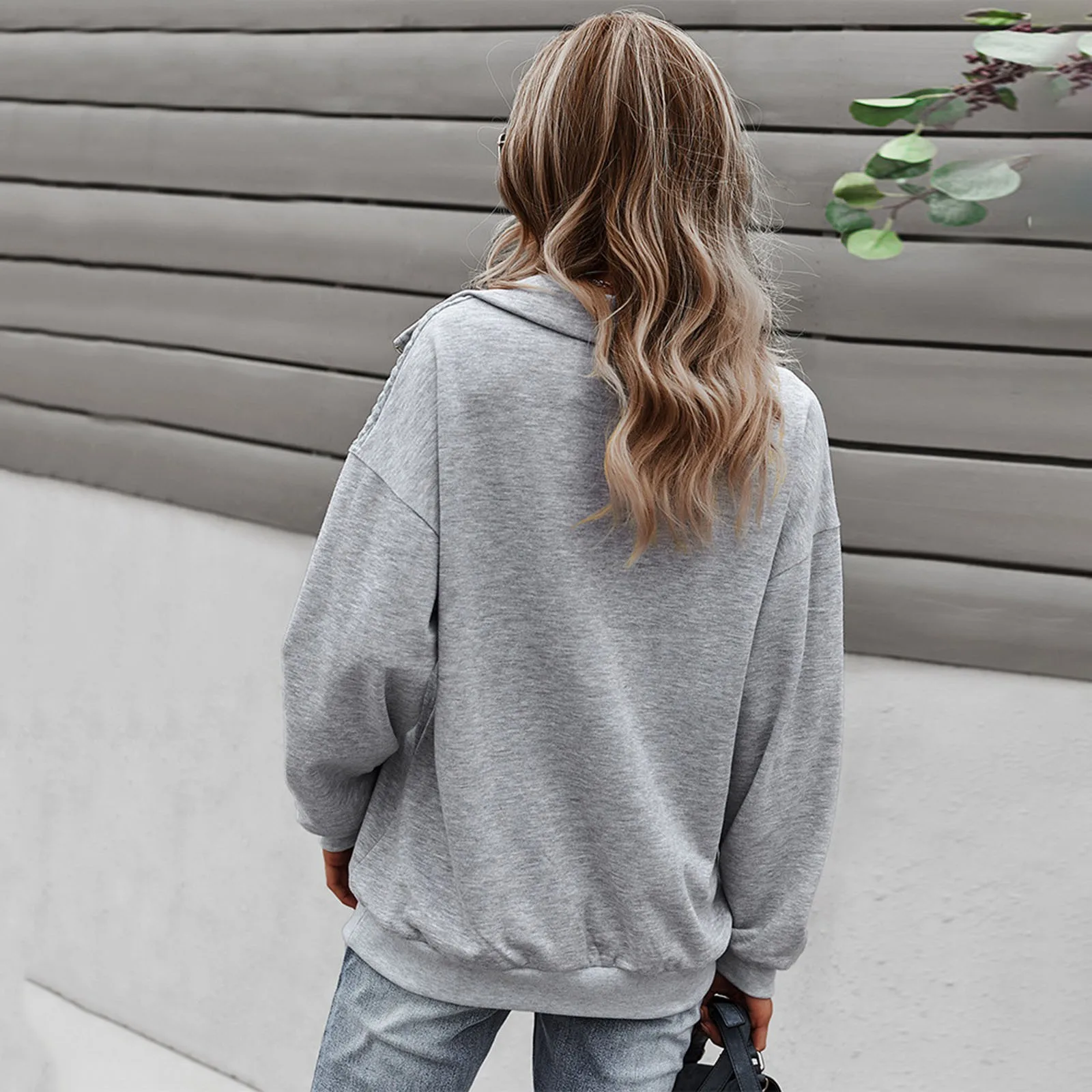 Женский свитшот на молнии с длинным рукавом и карманами |