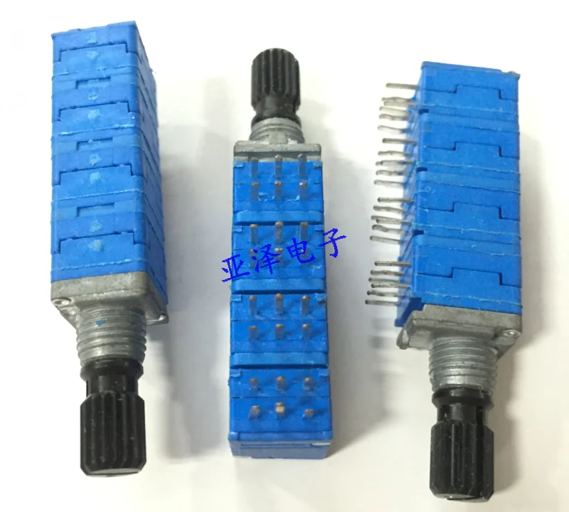 Прецизионный потенциометр RK09 eight C20K * 8 axis 15 мм многоканальный