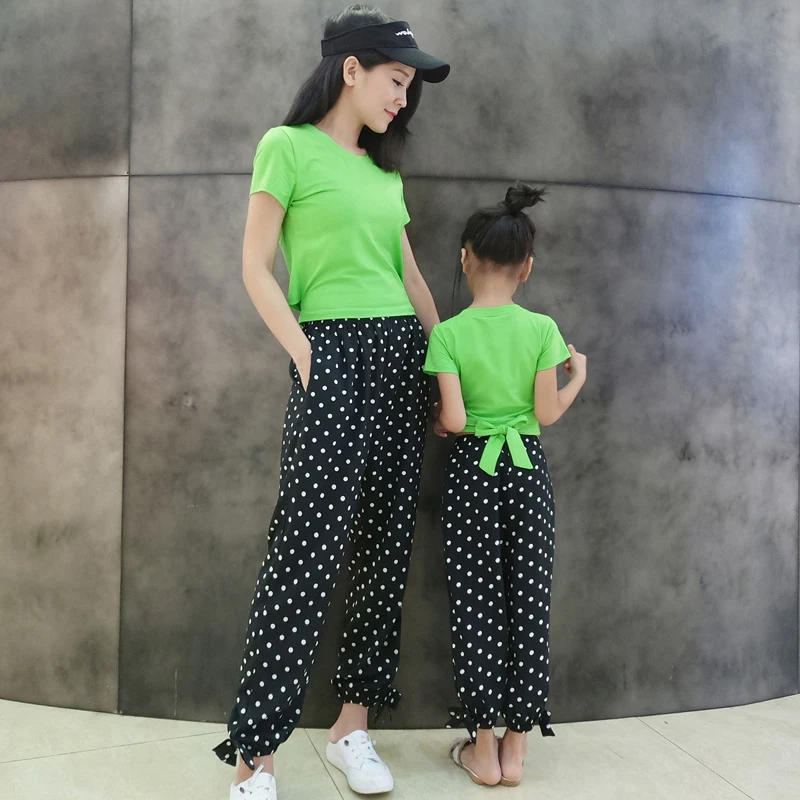 2019 комплекты из зеленой футболки и брюк в горошек подходящая одежда для матери