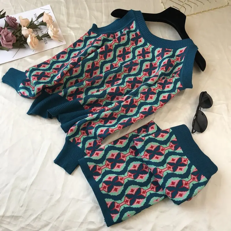 Женский Повседневный трикотажный комплект ALPHALMODA джемпер с открытыми плечами и