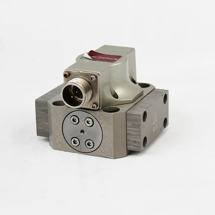 

Мод MOOG с сервоприводом J761-002 типа NO. S63JOGB4VPL протестирован в хорошем состоянии