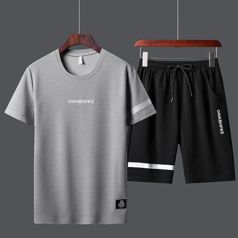 

2021 Tracksuit Men 2 Pieces Set T-shirt Bermuda Masculina Board Shorts Printed Sportswear Casual Mens Clothing Ropa Hombre Size