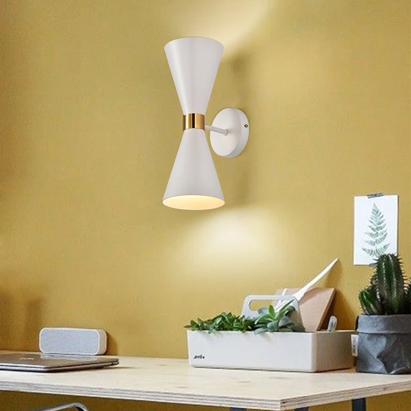 White modern wall sconce lights black lamps nordic bedroom bedside flexible adjustable up and down loft decor | Освещение