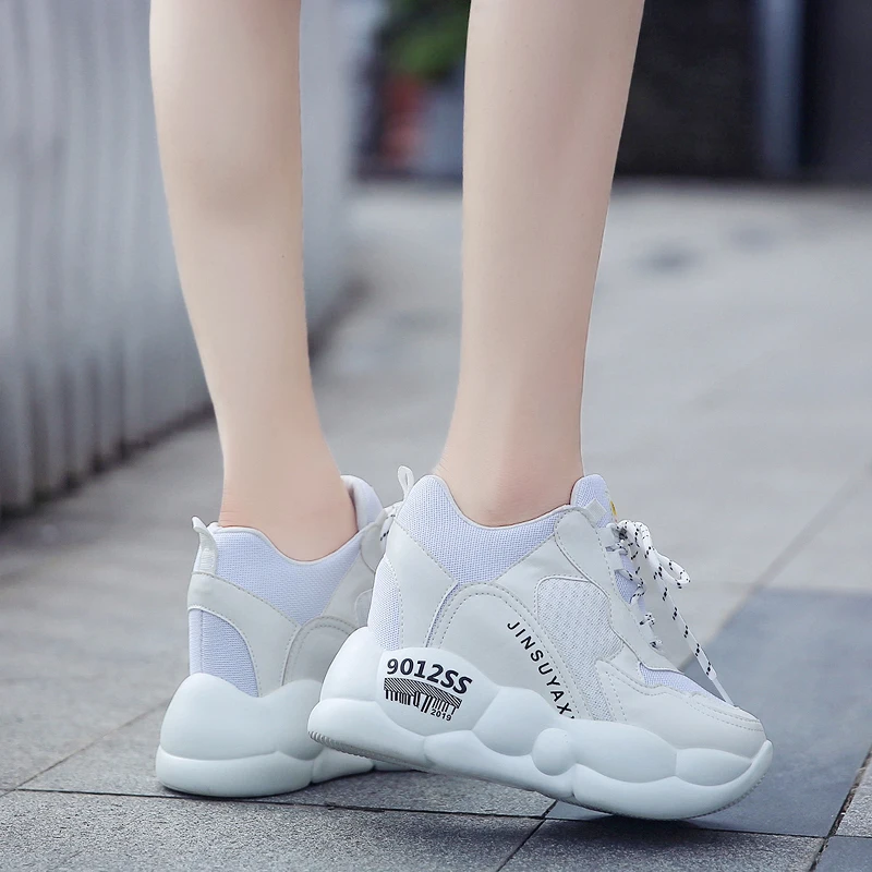 2019 осенние женские кроссовки со скрытым каблуком белые вулканизированные туфли