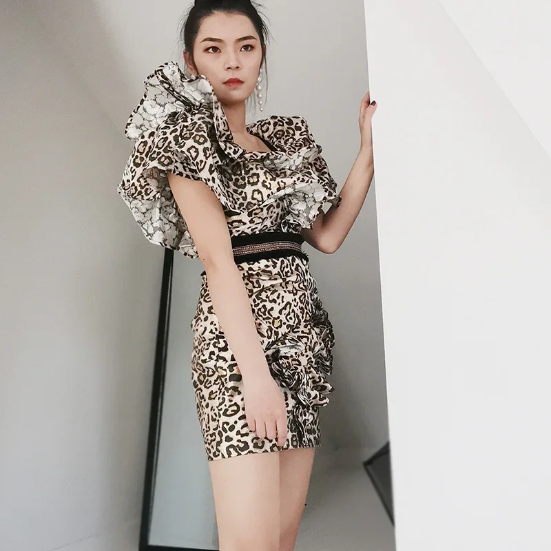 

2020 New Summer Dress Female V-Neck Mini Dress Sexy Bodycon Elegant Club Celebrity Party Ruffle Leopard Dress Vestidos