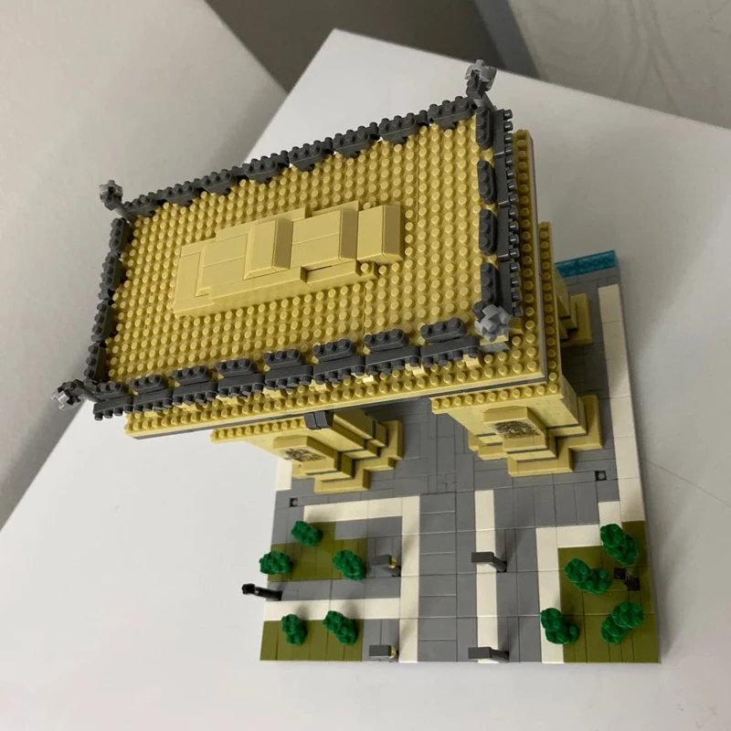 

Lezi 8004 World Architecture Arch of Triumph Gate 3D Model DIY Mini Diamond Blocks Bricks Building Toy for Children no Box