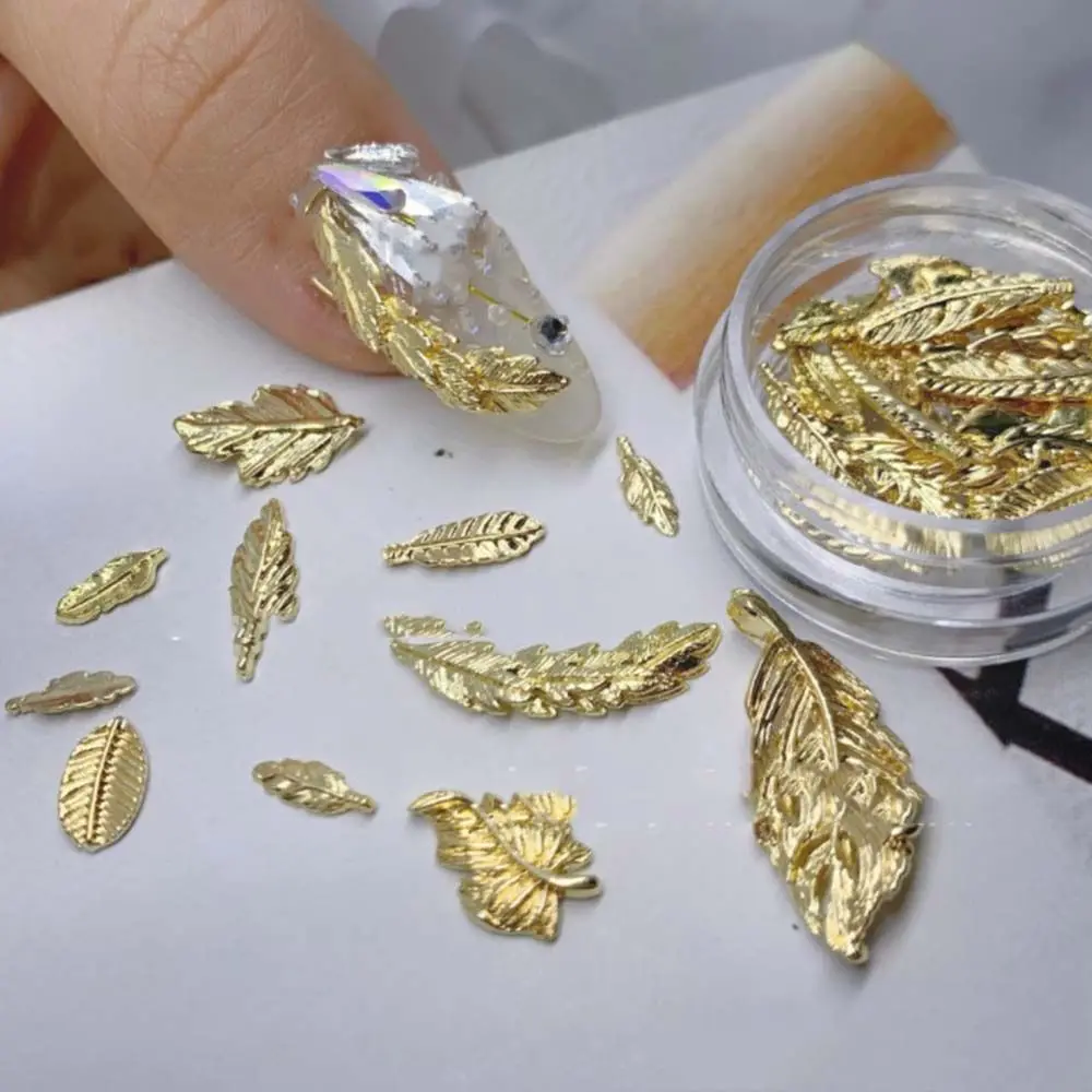 

Metal Green Exquisite Tree Leaves Manicure Accessories Leaf Nail Art Jewelry 3D Nail Art Decoration DIY Nail Art Tool