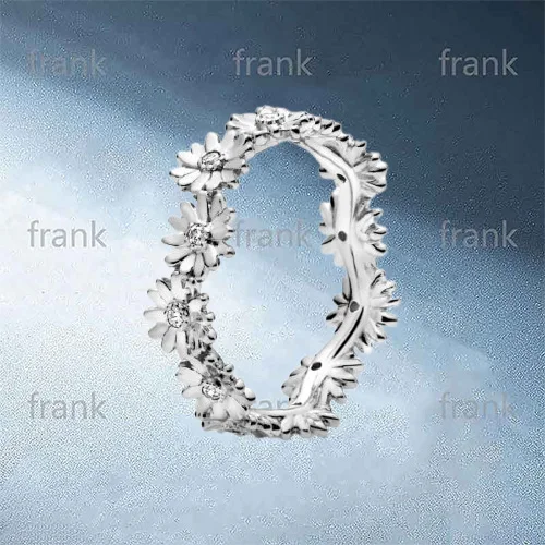 

198799C01 Sparkling Daisy Flower Crown Ring