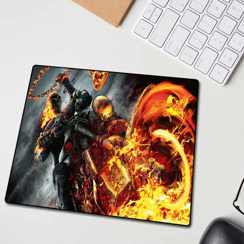 Большой мотоциклетный коврик для мыши XGZ Flame HD черный с застежкой по краям