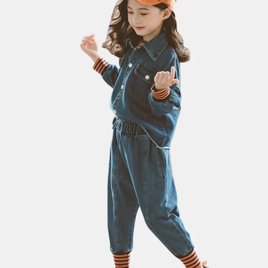 Комплект одежды для девочек с рисунком в полоску куртка + джинсы комплект из 2