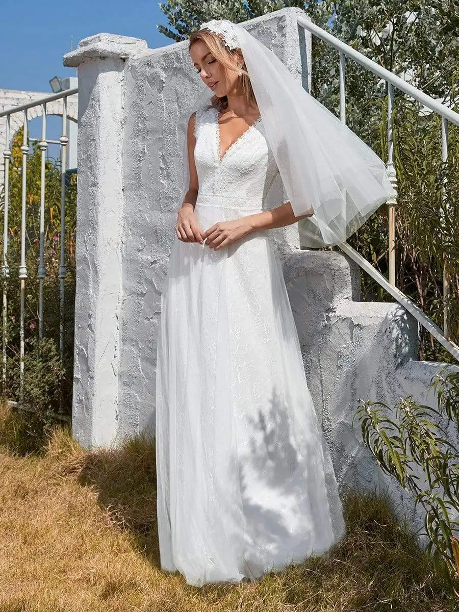 

Women's Simple V Neck Wholesale Tulle Wedding Dress with Lace