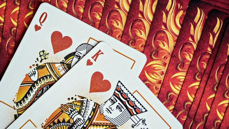 Ignite двухслойные Ellusionist сжигание игральные карты магические смешно огонь