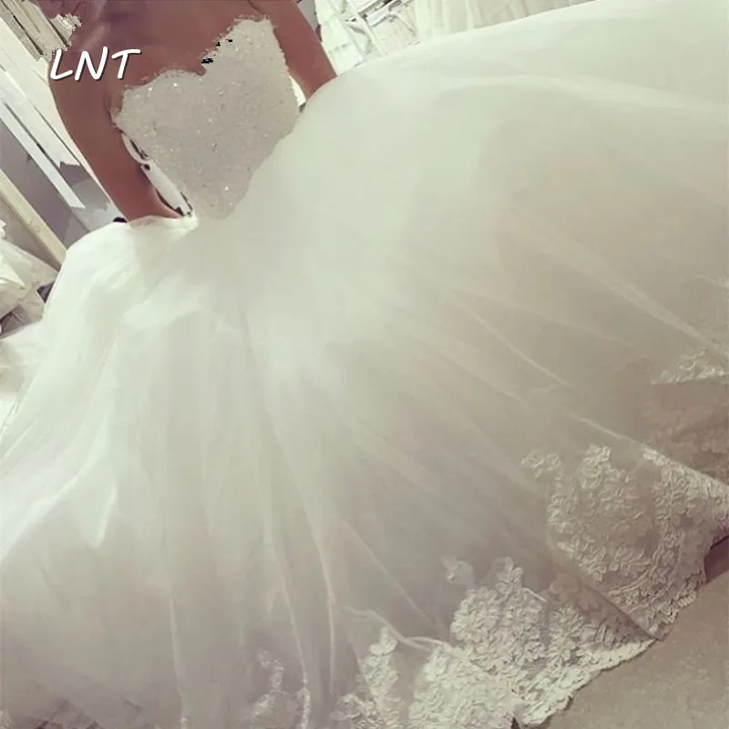 Свадебные платья принцессы без рукавов с кружевной отделкой милые свадебные