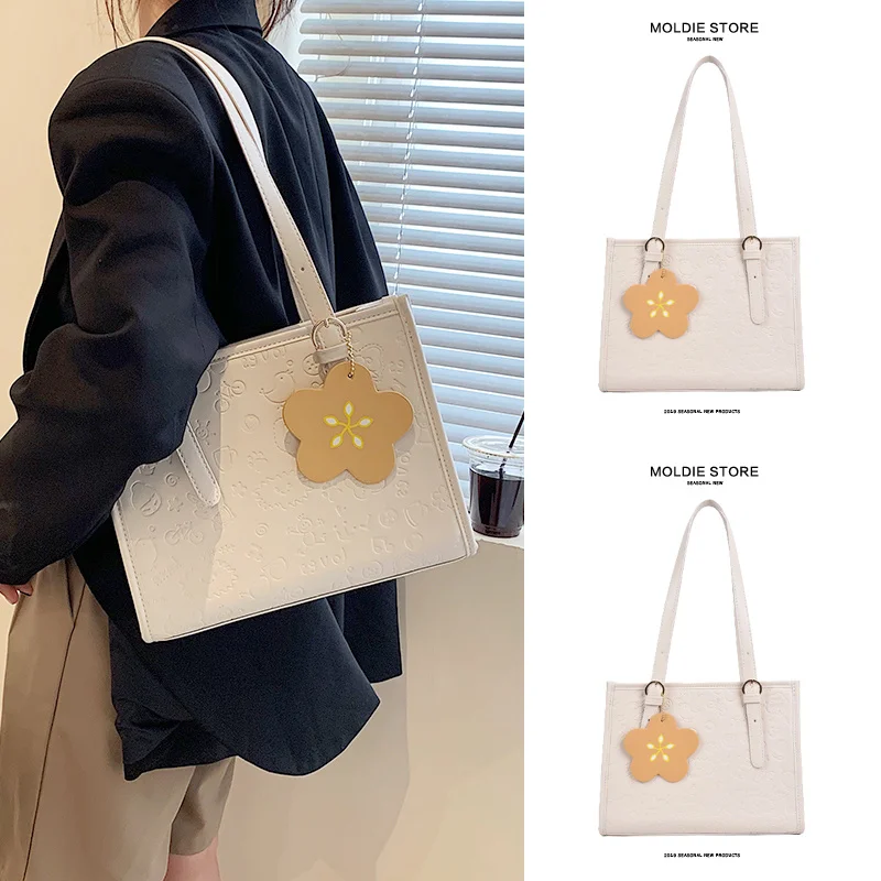 

This year's popular embossed large capacity One Shoulder Tote Bag summer big bag women's 2021 new fashion portable bag